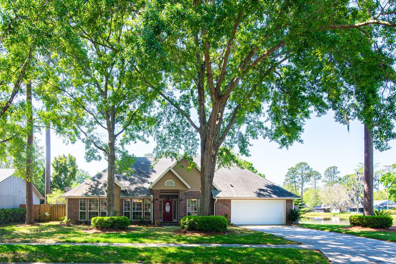 10382 Deerfoot Ln, Jacksonville, FL 32257