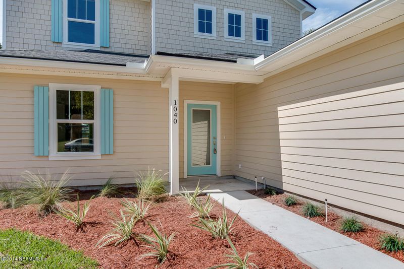 1040 N 14th St, Jacksonville Beach, FL 32250
