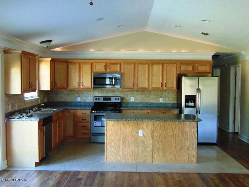 10400 Baylor Ave, Hastings, FL 32145