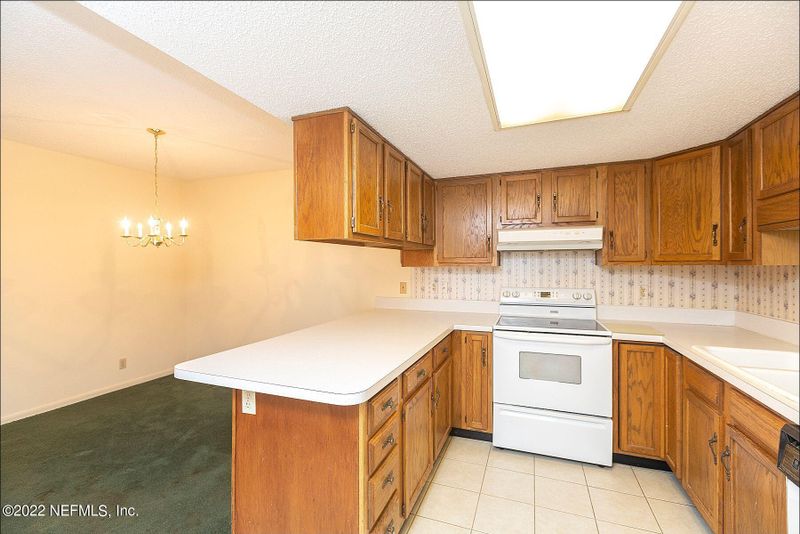 10401 Bigtree Cir E, Jacksonville, FL 32257