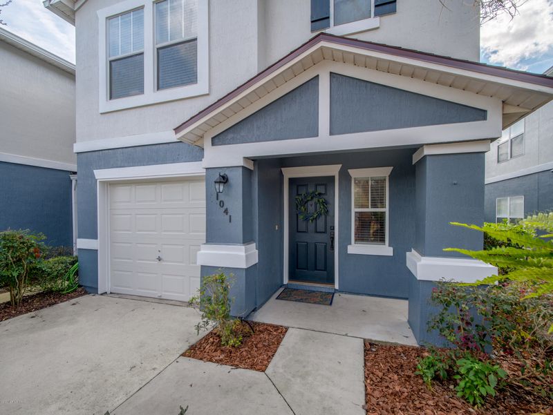 1041 N Black Cherry Dr, St Johns, FL 32259