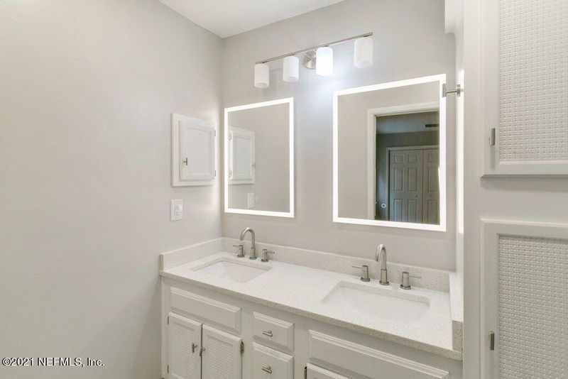 10412 Big Tree Cir W, Jacksonville, FL 32257