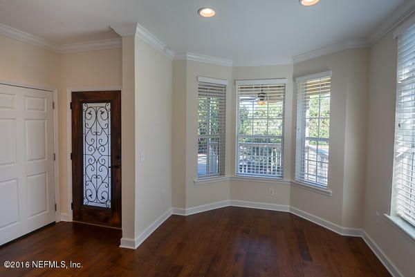 1042 Buddy Crout Ln, Neptune Beach, FL 32266