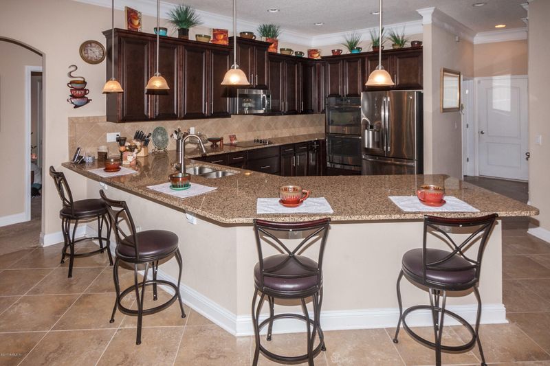 1043 Southern Hills Dr, Orange Park, FL 32065