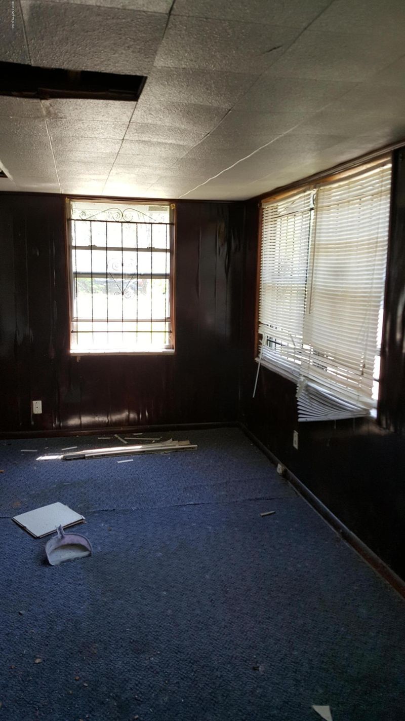 1045 24th St W, Jacksonville, FL 32209