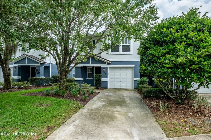 1045 N Black Cherry Dr, St Johns, FL 32259