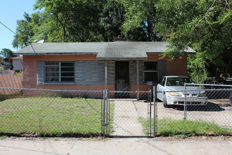 1045 W 28th St, Jacksonville, FL 32209