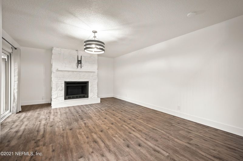 10462 Bigtree Cir, Jacksonville, FL 32257