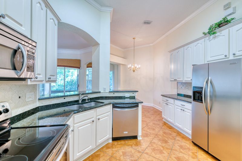10469 Creston Glen Cir, Jacksonville, FL 32256