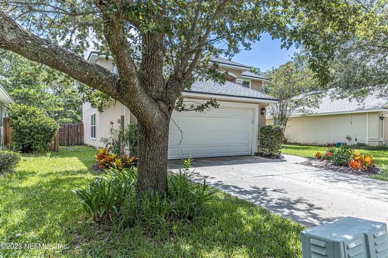 1047 Moosehead Dr, Orange Park, FL 32065