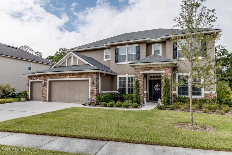 1048 Lauriston Dr, St Johns, FL 32259