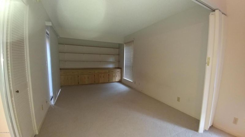 10531 Big Tree Cir E, Jacksonville, FL 32257