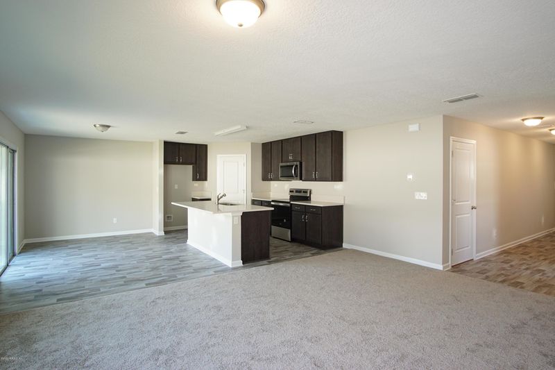 1054 Bear Claw Ln, Orange Park, FL 32065