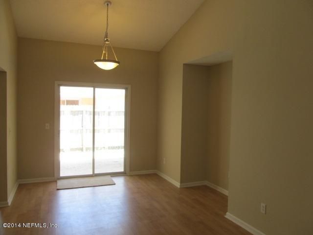 1054 Stocks St, Atlantic Beach, FL 32233