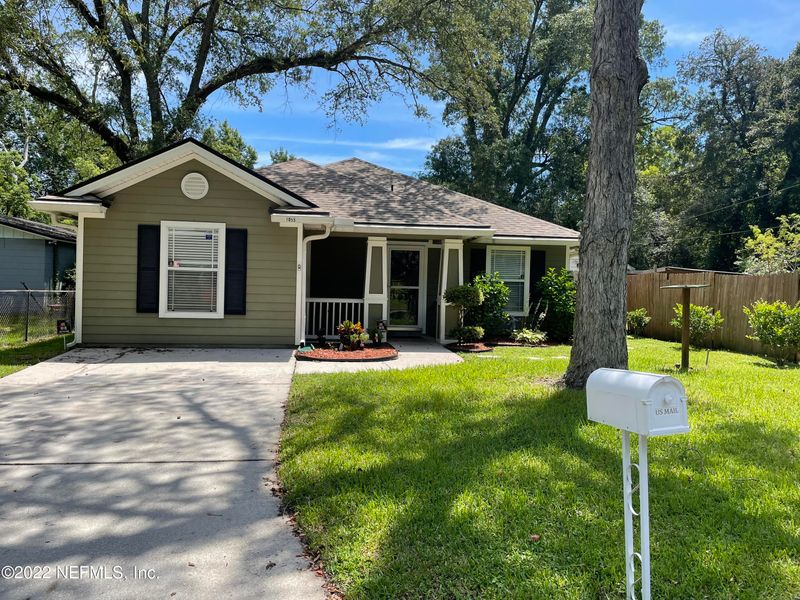 1055 Veronica St, Jacksonville, FL 32205