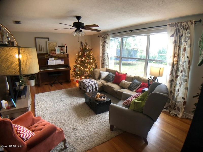 10556 Serena Dr, Jacksonville, FL 32225