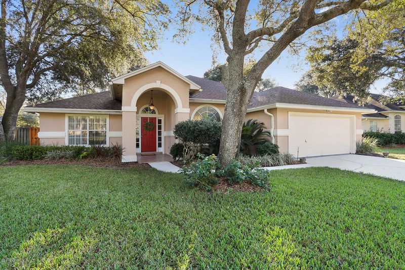 1056 Flora Parke Dr, St Johns, FL 32259