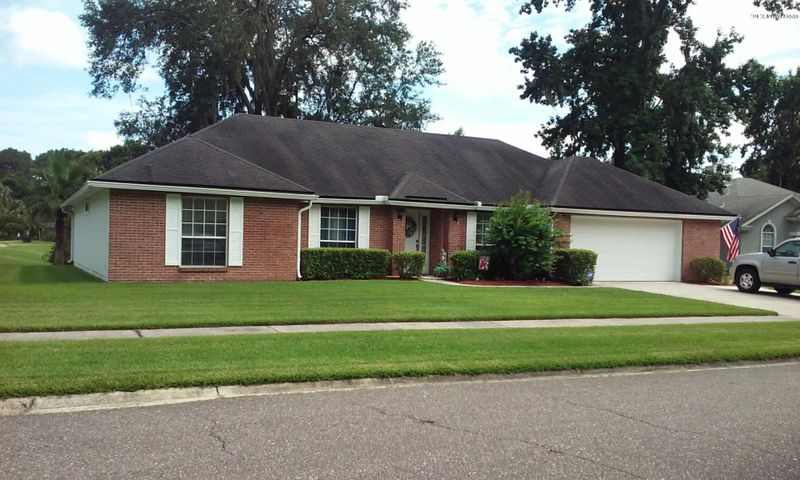 1058 Whirlaway Cir N, Jacksonville, FL 32218