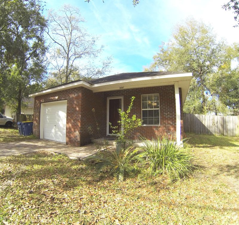 10597 Oak Crest Dr, Jacksonville, FL 32225