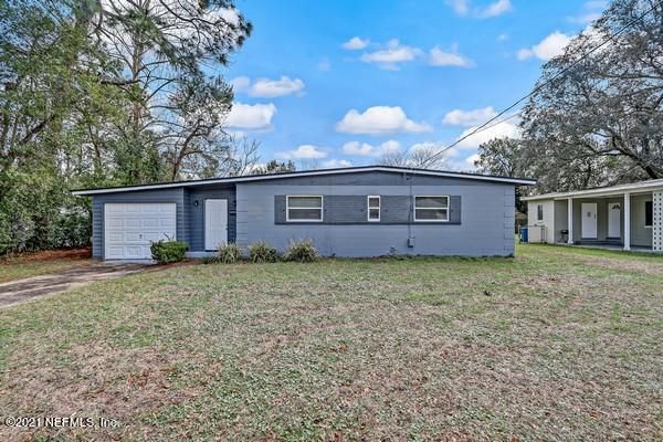10603 E Pine Estates Rd, Jacksonville, FL 32218