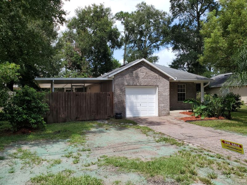 10605 Oak Crest Dr, Jacksonville, FL 32225