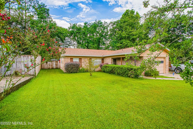1062 Winstonian Way St, Jacksonville, FL 32221