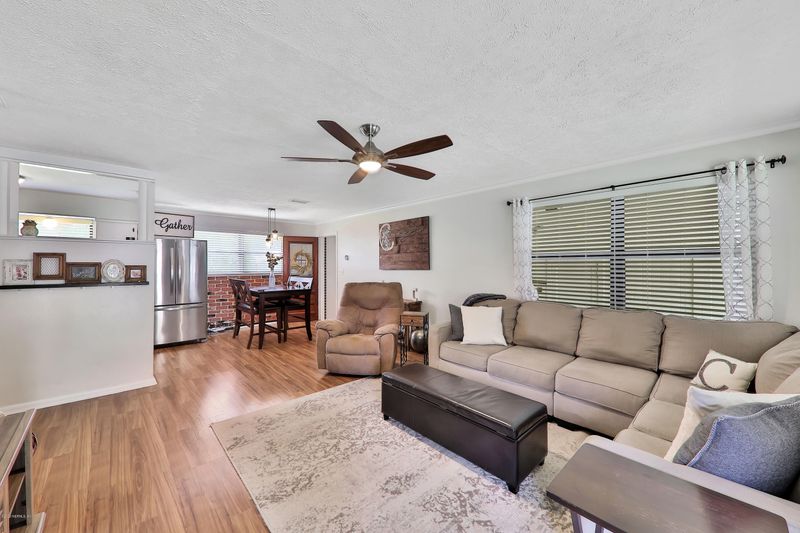 10632 Hemming Rd, Jacksonville, FL 32225