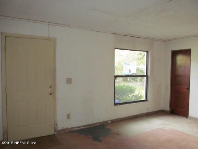 10652 Rutgers Rd, Jacksonville, FL 32218
