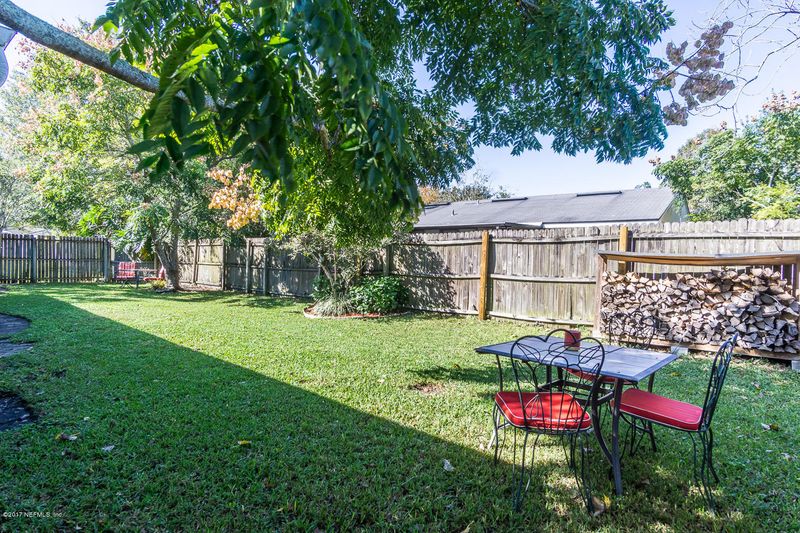 10664 Parliament Pl, Jacksonville, FL 32257