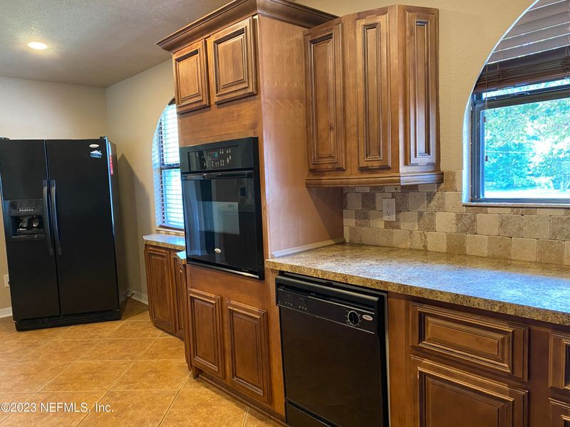10679 Hampton Rd, Jacksonville, FL 32257