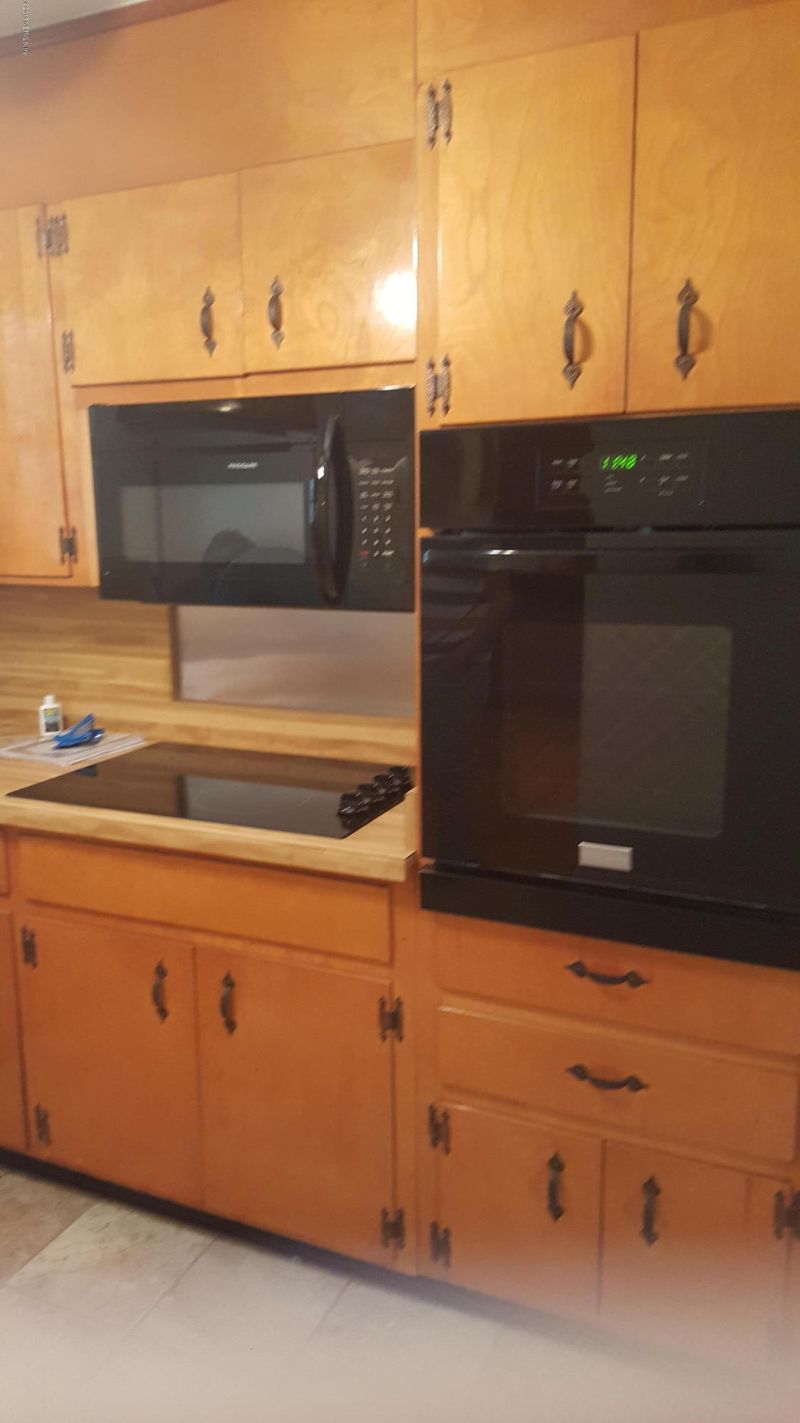 10712 Arnez Rd, Jacksonville, FL 32218