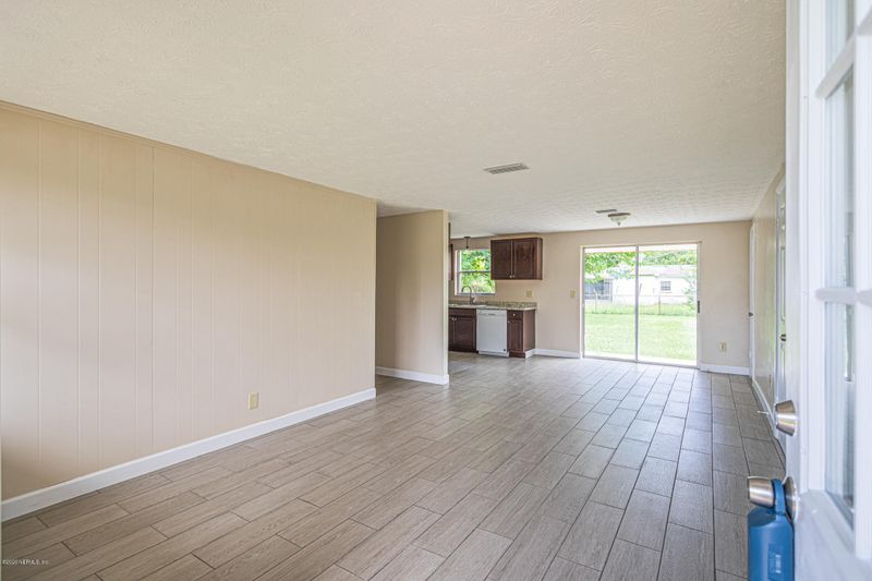 10719 Indies Dr S, Jacksonville, FL 32246