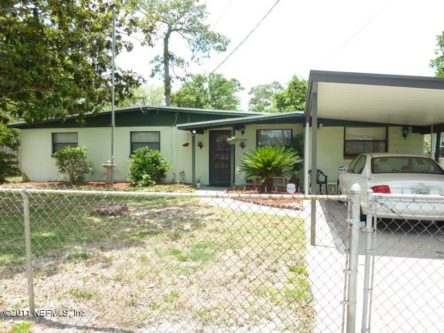 10734 Pine Estates Rd E, Jacksonville, FL 32218
