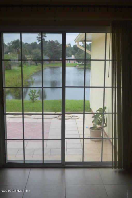 10735 Chambers Way E, Jacksonville, FL 32257
