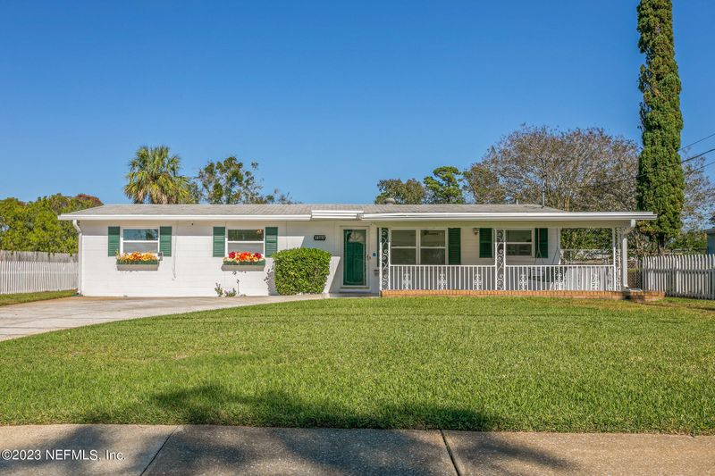 10737 Majuro Dr, Jacksonville, FL 32246