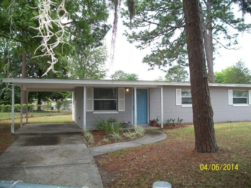 10748 Gina Dr, Jacksonville, FL 32218