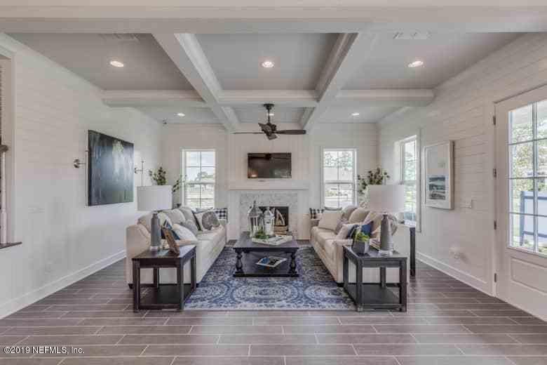 1077 Trailmark Dr, St Augustine, FL 32092