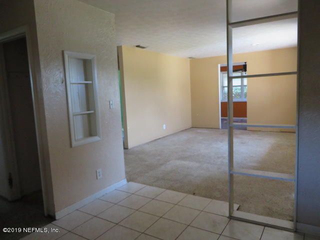 10791 Kuralei Dr, Jacksonville, FL 32246