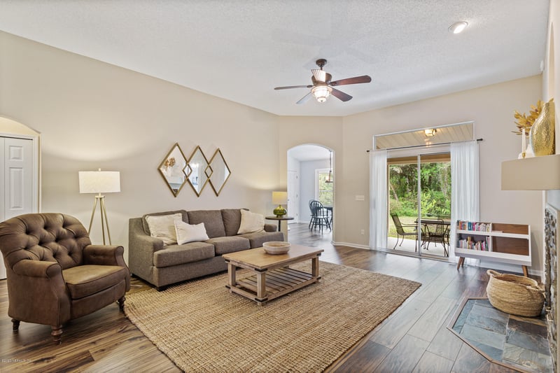 108 Hawthorn Hedge Ln, Jacksonville, FL 32259
