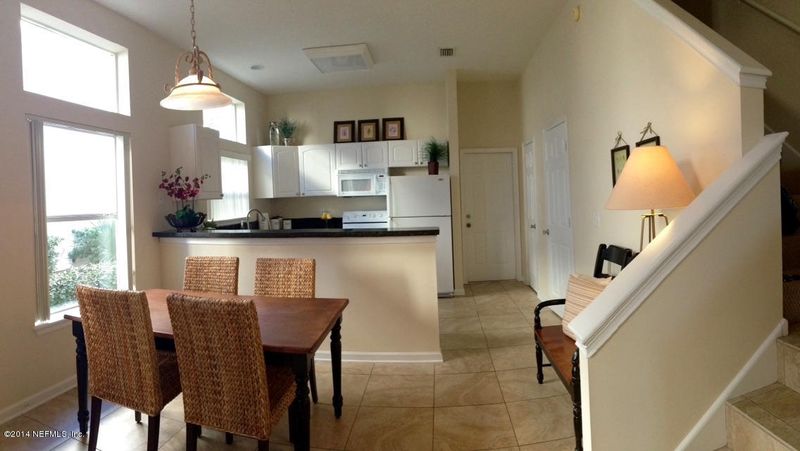 108 Seminole Rd, Atlantic Beach, FL 32233