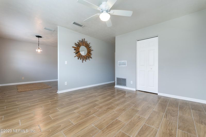 10814 N Indies Dr, Jacksonville, FL 32246