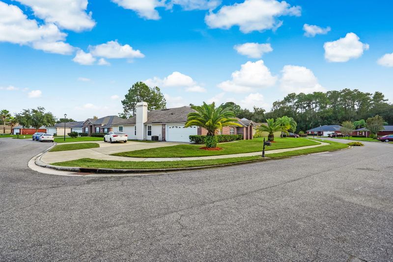 10829 Natalie Dr, Jacksonville, FL 32218