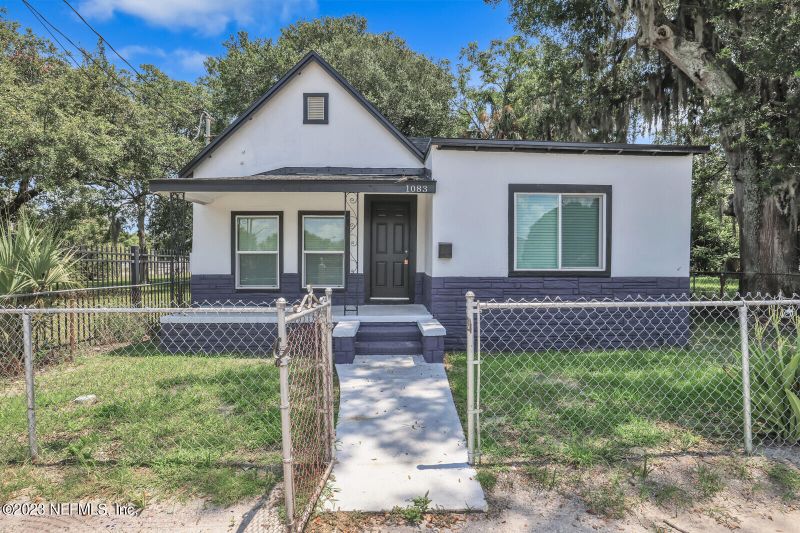 1083 Spearing St, Jacksonville, FL 32206
