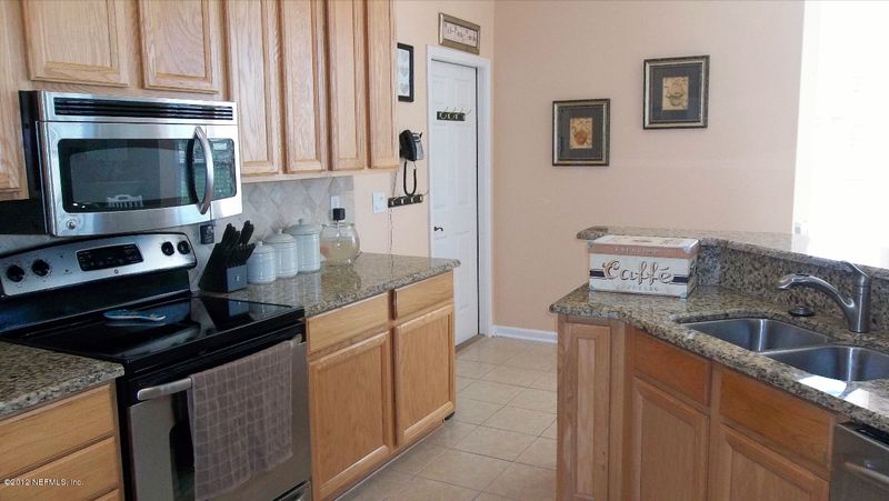 10833 Ford Rd, Bryceville, FL 32009