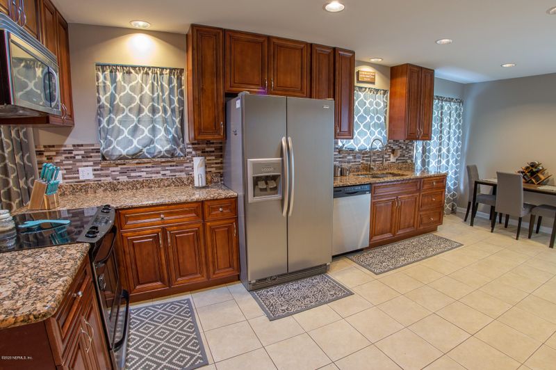 10833 Knottingby Dr, Jacksonville, FL 32257