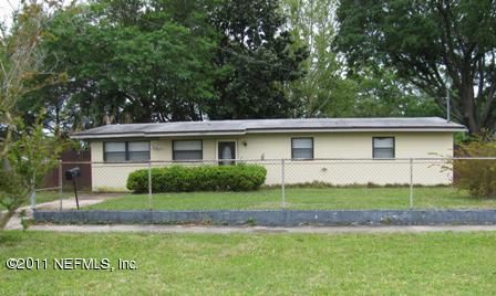 10846 Bahia Dr, Jacksonville, FL 32246