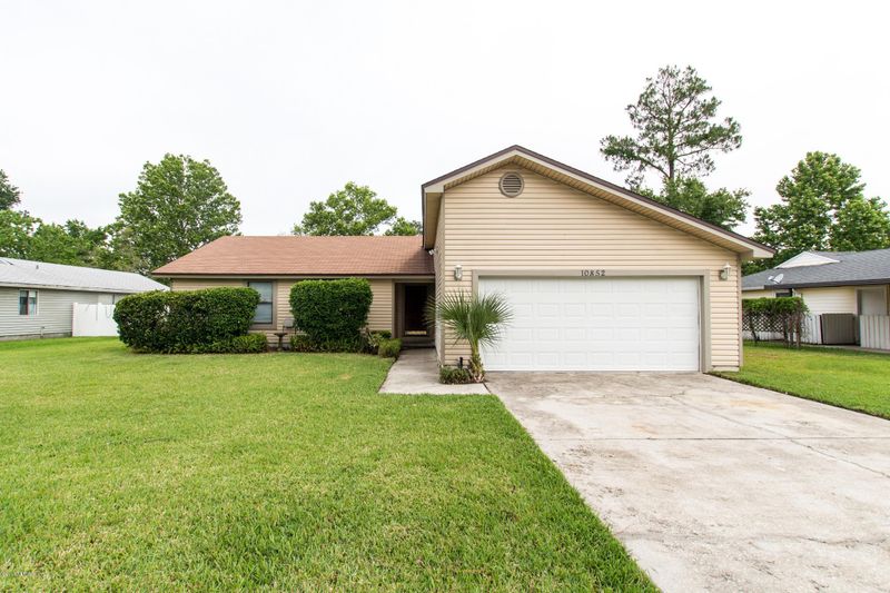 10852 Reading Rd, Jacksonville, FL 32257