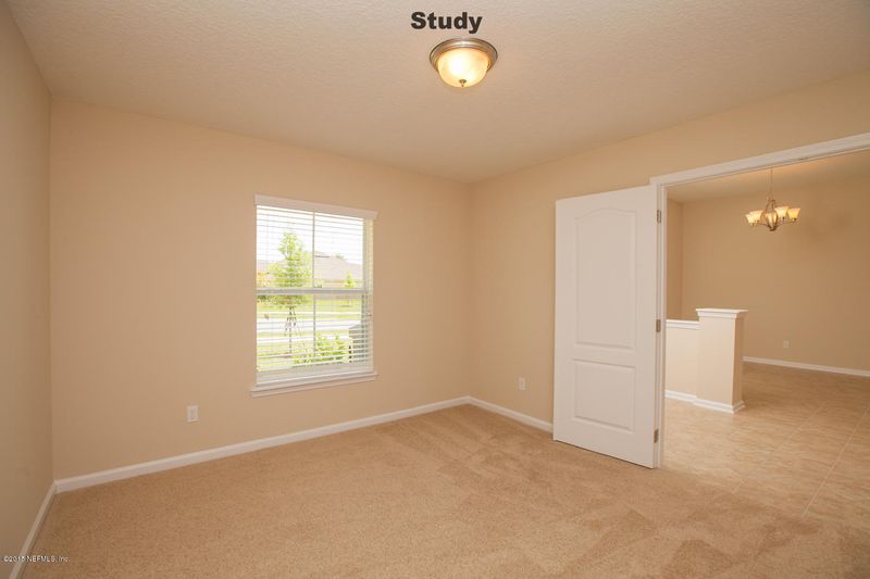 10870 Stanton Hills Dr E, Jacksonville, FL 32222