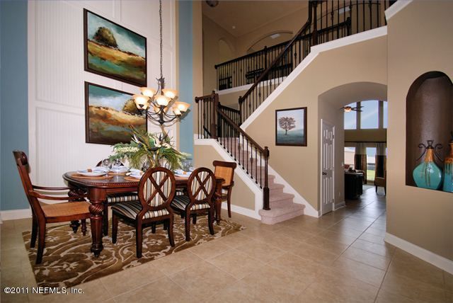109 Chatsworth Dr, St Johns, FL 32259