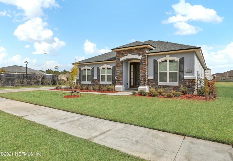 10921 Chitwood Dr, Jacksonville, FL 32218